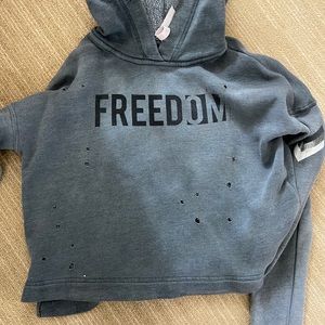 CROPPED ALO SWEATSHIRT